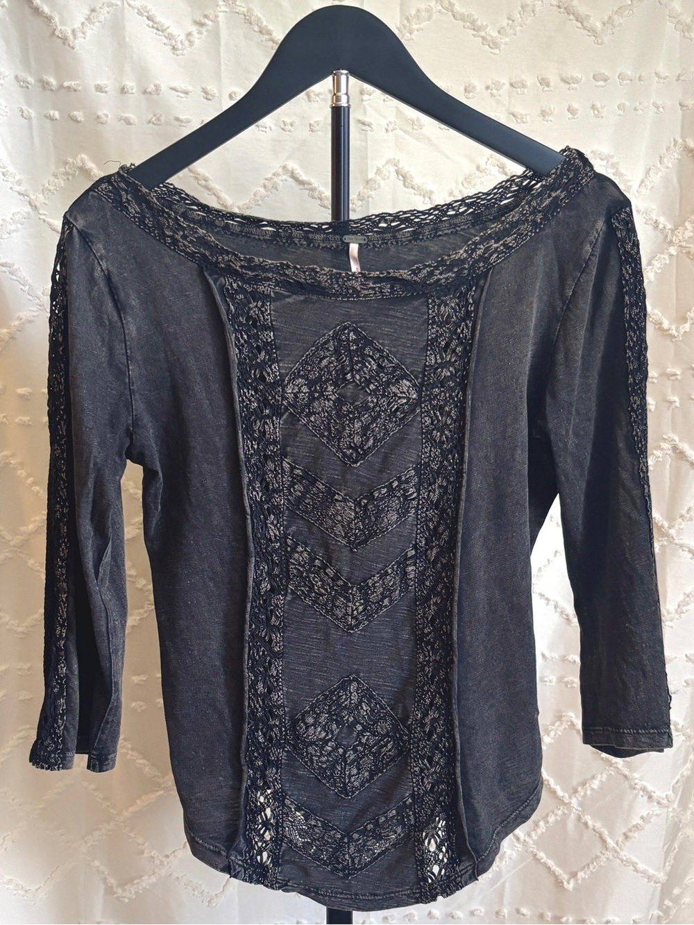 Free People Black Lace Crochet Boho Top 3/4 Sleeve Washed Knit - Picture 1 of 5